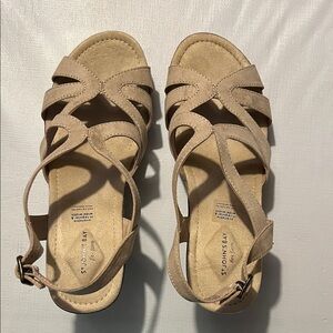 New - Never worn - St. John's Bay Taupe Strappy Low Wedge Sandals 8.5W (wide)